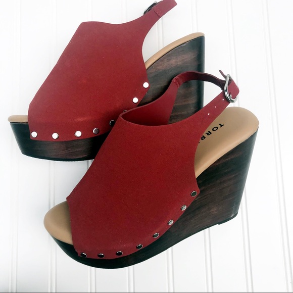 torrid Shoes - NEW Torrid Red Studded Wedge Sandals
